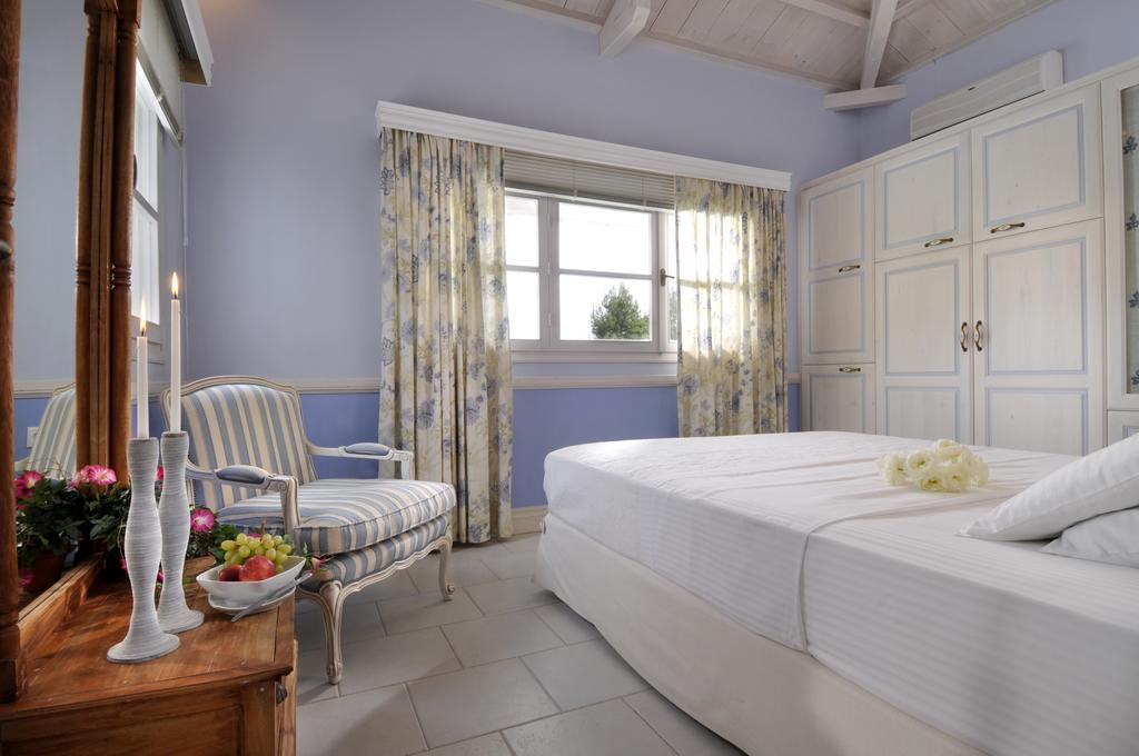 Anemolia Villas With Private Pools Near The Most Beautiful Beaches Of Alonissos Isomata 外观 照片